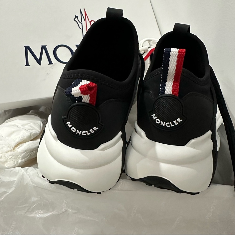 NEW Moncler Sneakers size 39.5 EU - Picture 9 of 9